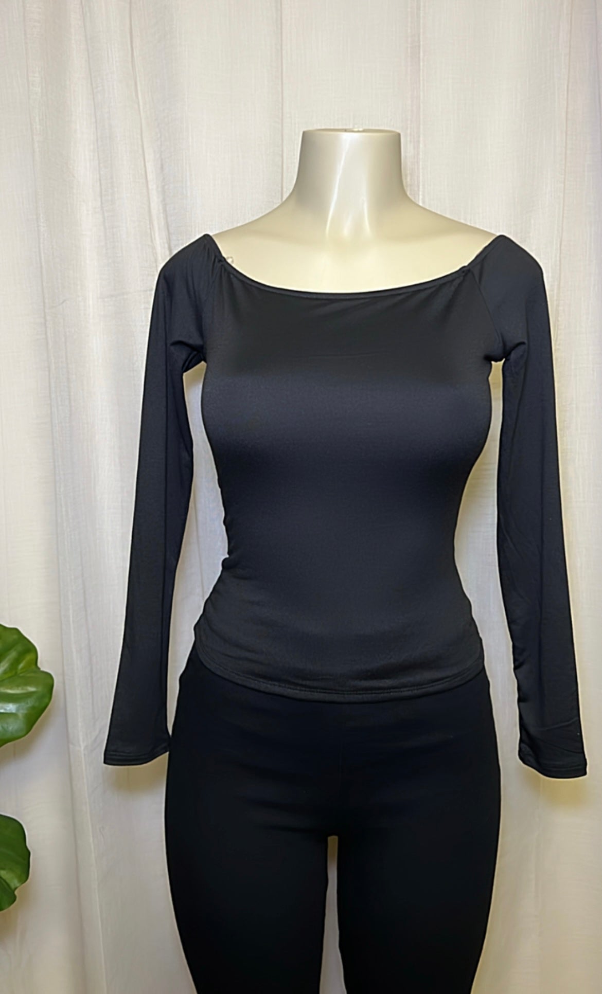 OFF THE SHOULDER EVETTE TOP