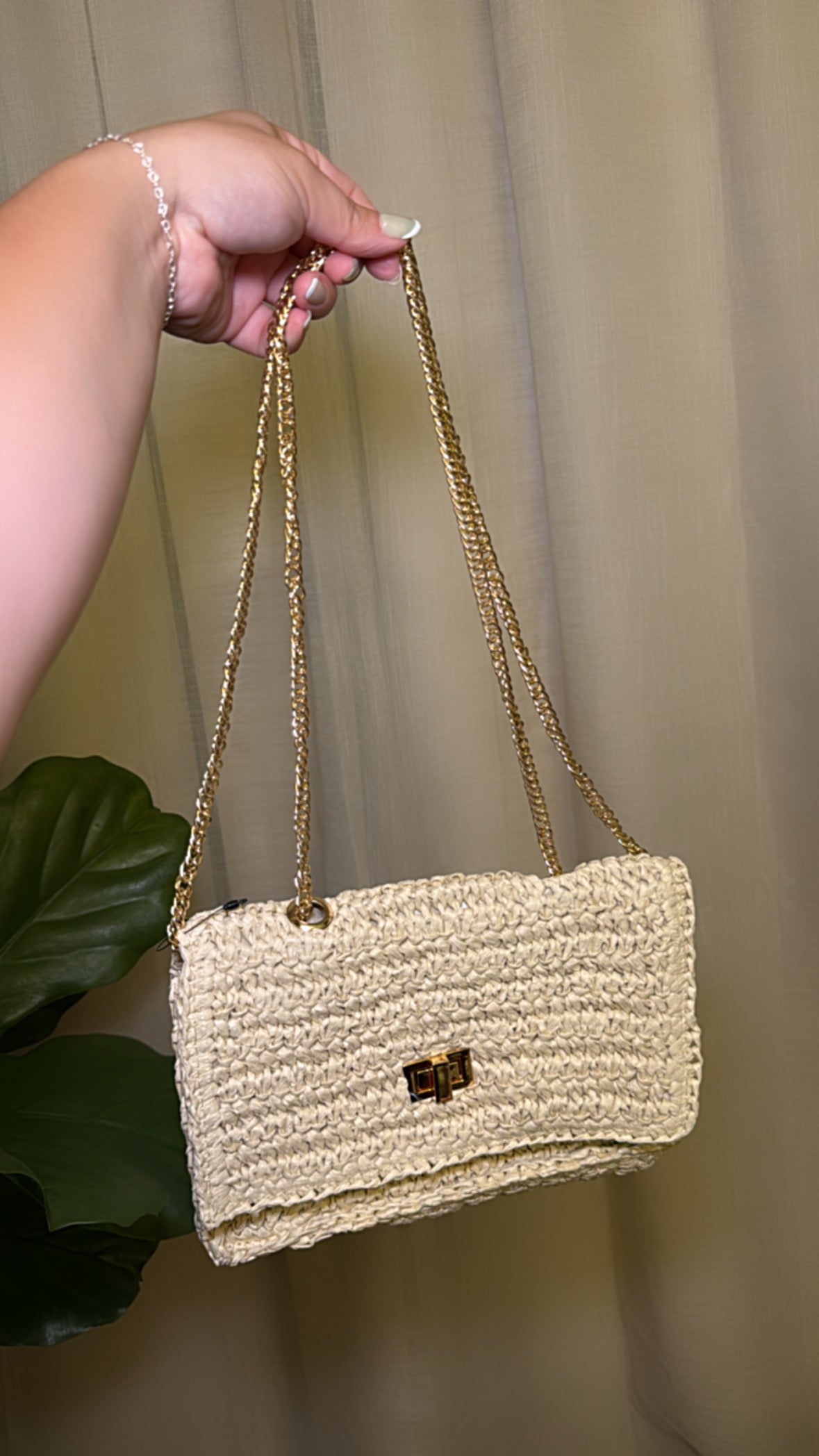 Beach Purse w/ Gold Chain