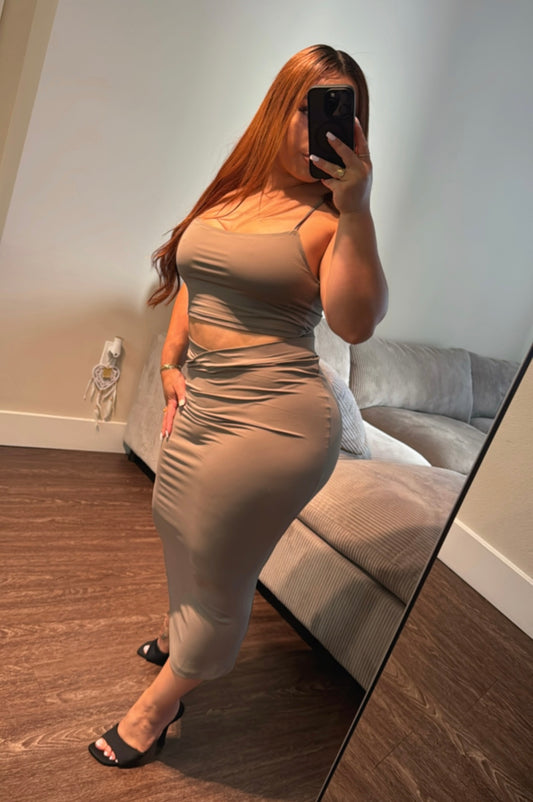 Aloruh Skirt Set